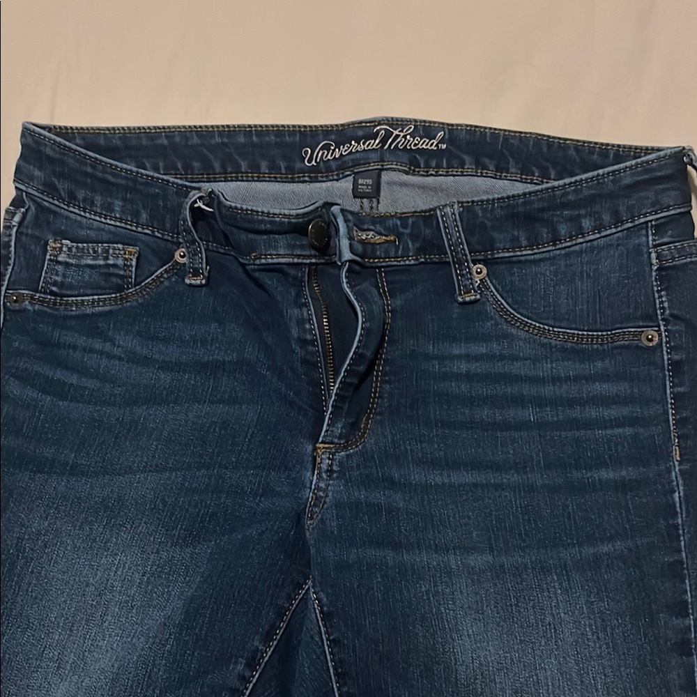 Universal Thread Blue Mid Rise Jeans Timeless Appeal